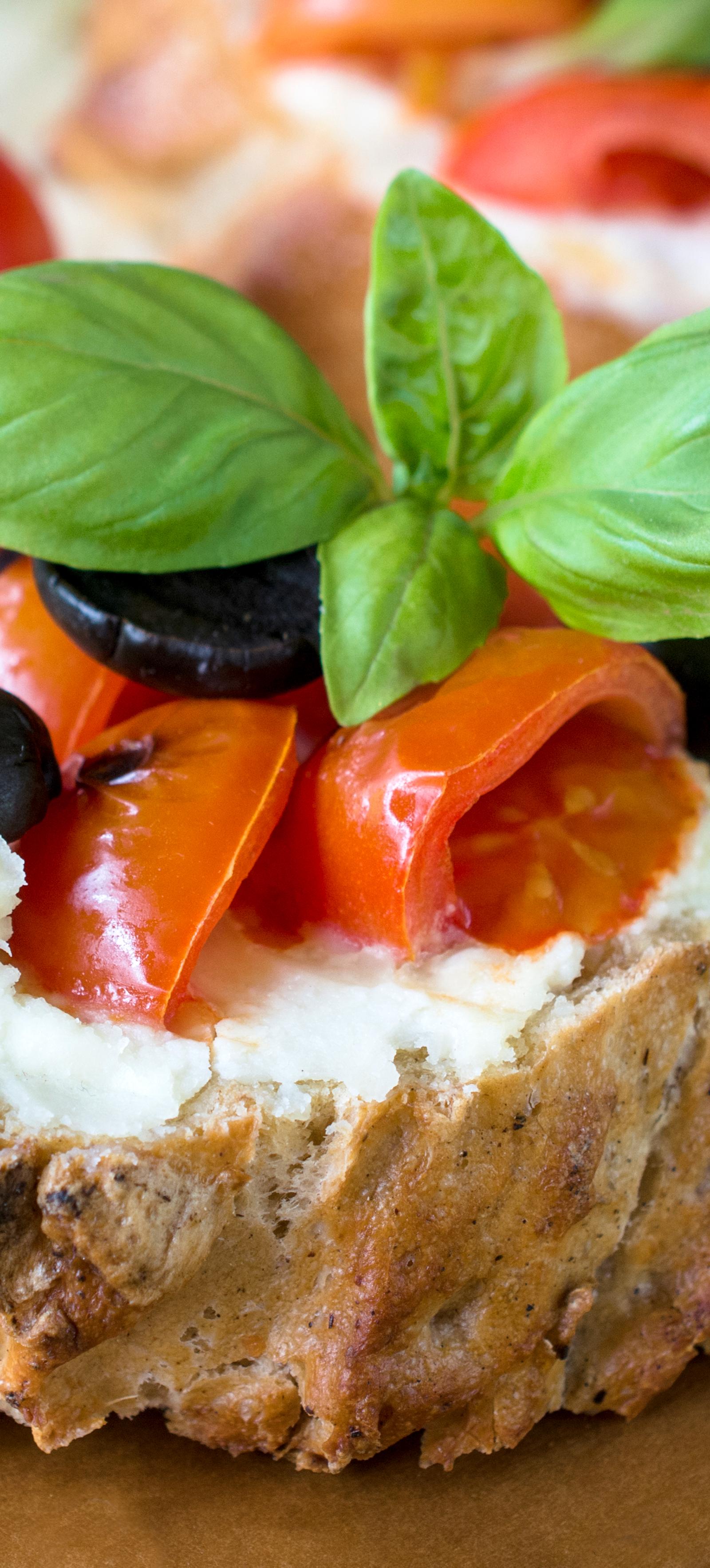 Stockholm Residents Cut Carbon Footprints Through Vegan Meals, Secondhand Shopping
